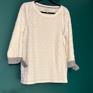 Kim Rogers White on White Polka Dot Top with Blue/white Sleeve Trim Large